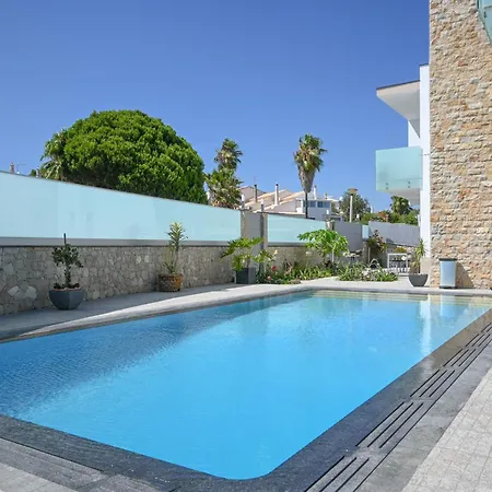 Luz 37 - Jacuzzi Terrace & Swimming Pool Villa Albufeira