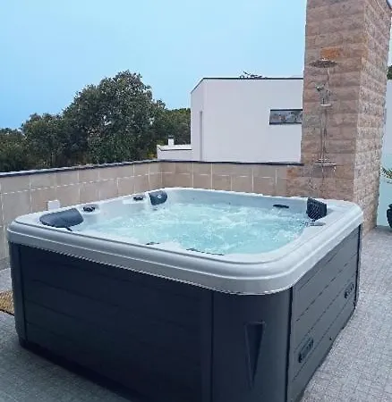 Luz 37 - Jacuzzi Terrace & Swimming Pool