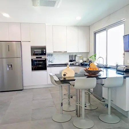 Luz 37 - Jacuzzi Terrace & Swimming Pool * Albufeira