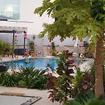 Luz 37 - Jacuzzi Terrace & Swimming Pool 알부페이라