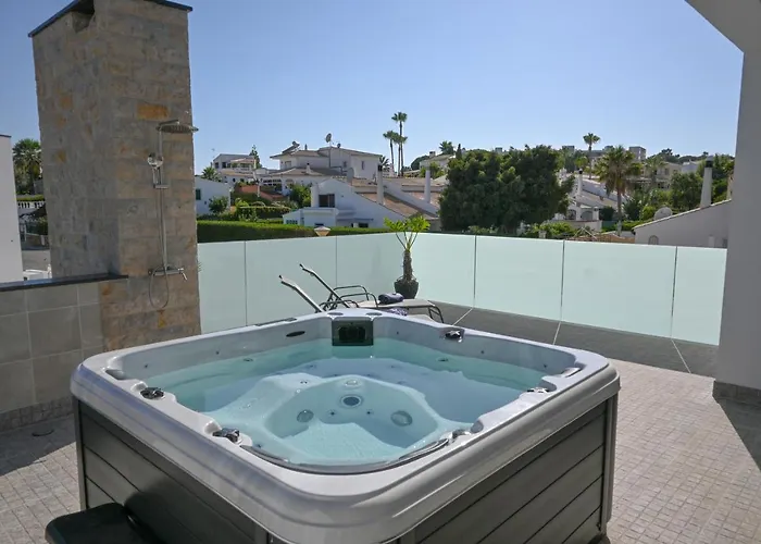 Luz 37 - Jacuzzi Terrace & Swimming Pool Albufeira