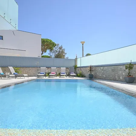 Luz 37 - Jacuzzi Terrace & Swimming Pool * Albufeira