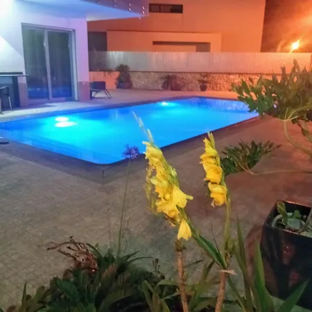 Luz 37 - Jacuzzi Terrace & Swimming Pool فيلة البوفيرا