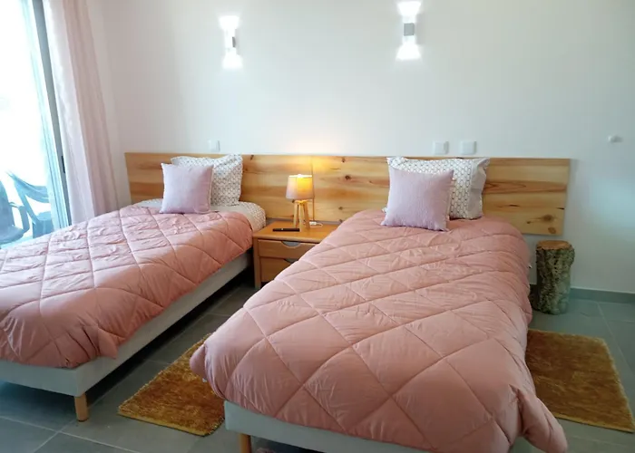 Luz 37 - Jacuzzi Terrace & Swimming Pool Албуфейра